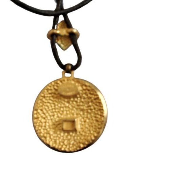 Women's Fashion Jewelry Black Silver Gold Plated Pendant Black String Necklace - Picture 8 of 9